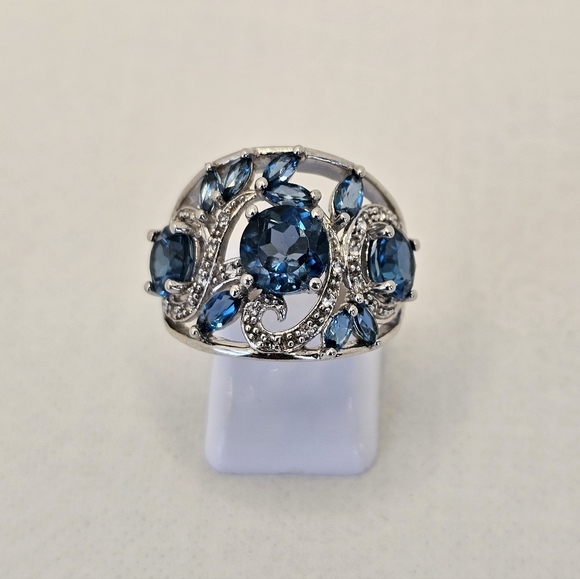Genuine London Blue Topaz Ring Rhodium Sterling Silver Size 7! New - Picture 5 of 12